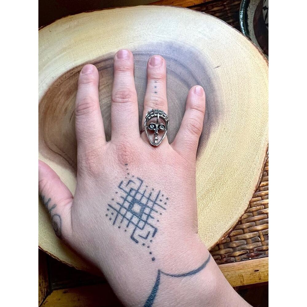 Abstract Face Ring